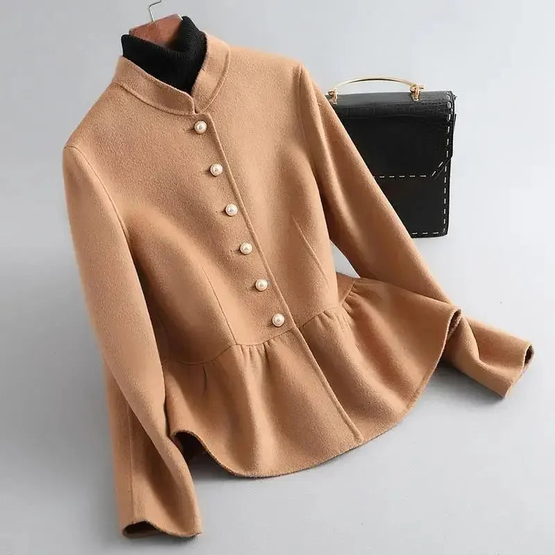 Casaco Feminino Elegance em Lã - Sofisticação e conforto para o frio