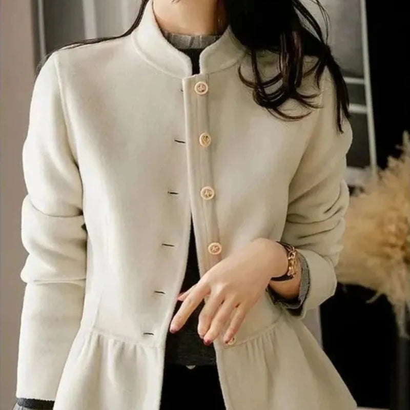 Casaco Feminino Elegance em Lã - Sofisticação e conforto para o frio