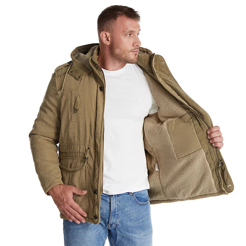 Jaqueta Masculina Tática com Capuz Forro Fleece e Bolsos