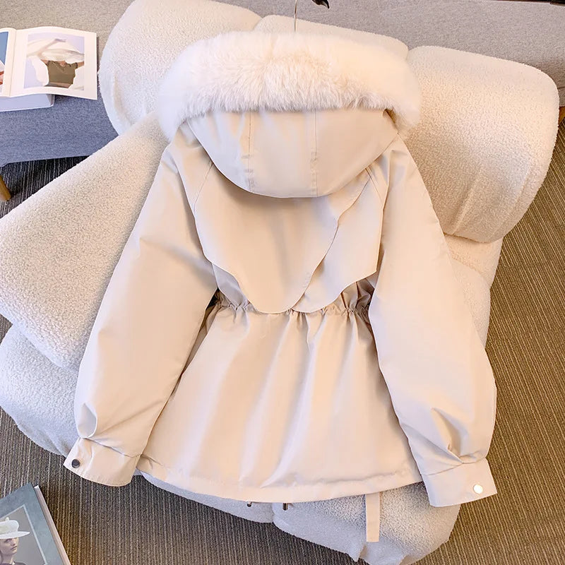 Jaqueta Feminina de Inverno com Capuz de Pelo Elegante