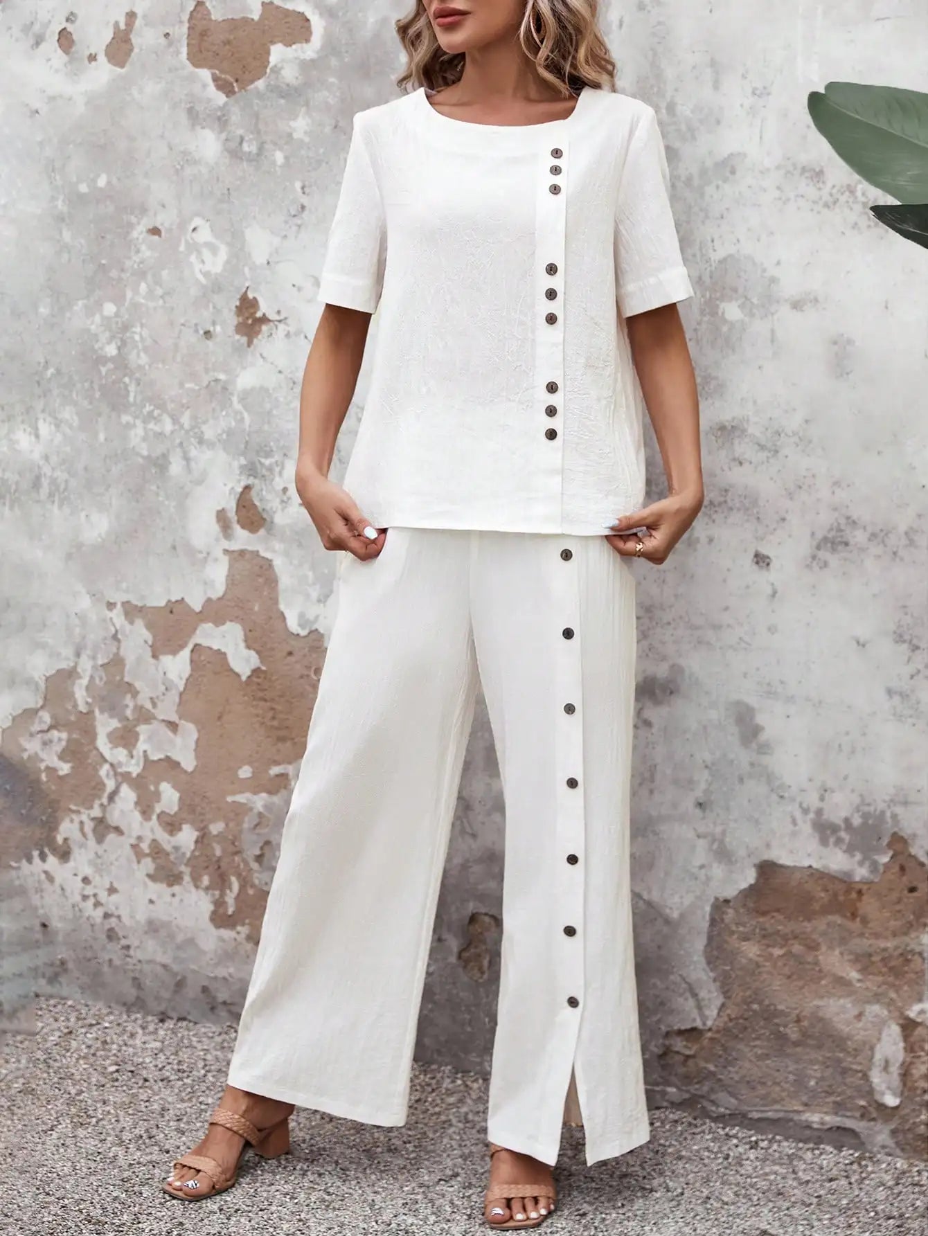 Conjunto Feminino de Linho com Blusa e Calça Pantalona