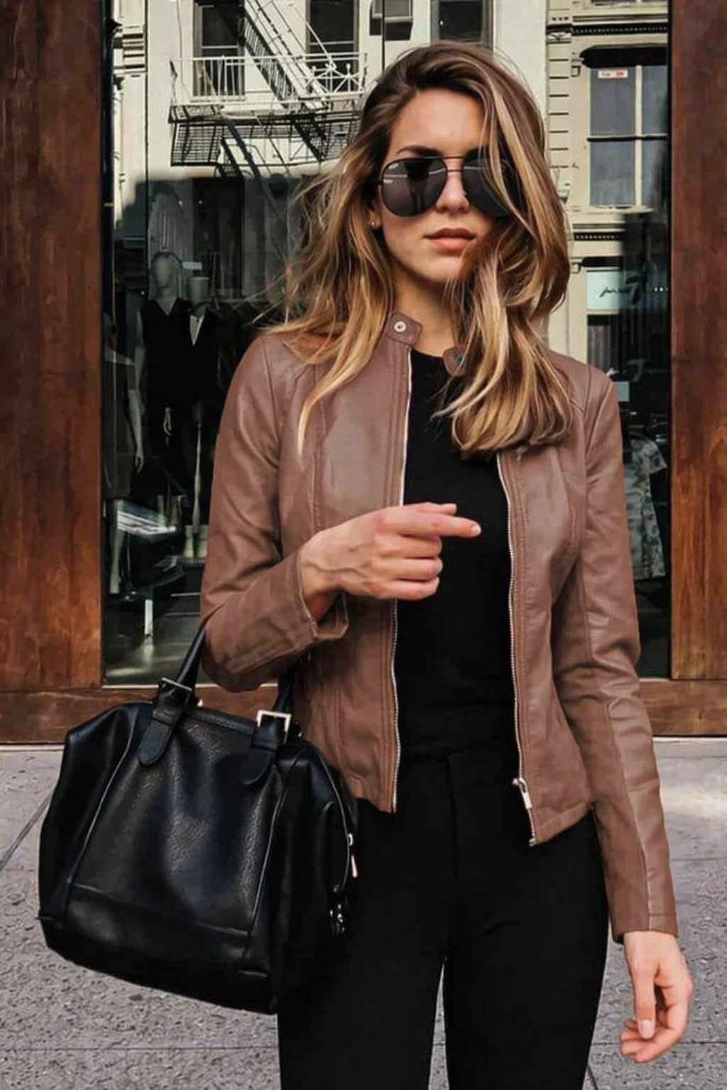 Jaqueta de Couro Feminino Deluxe