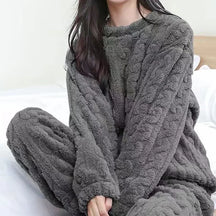 Conjunto Pijama Feminino em Veludo - AnaBelle
