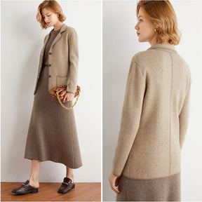 Casaco Feminino Elegante com Bolsos – Estilo e Conforto no Inverno