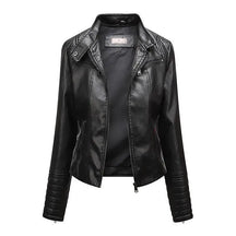 Jaqueta Feminina Slim Black Luxe com Gola Alta Estilo Motociclista - (Promoção de Inverno 2025)