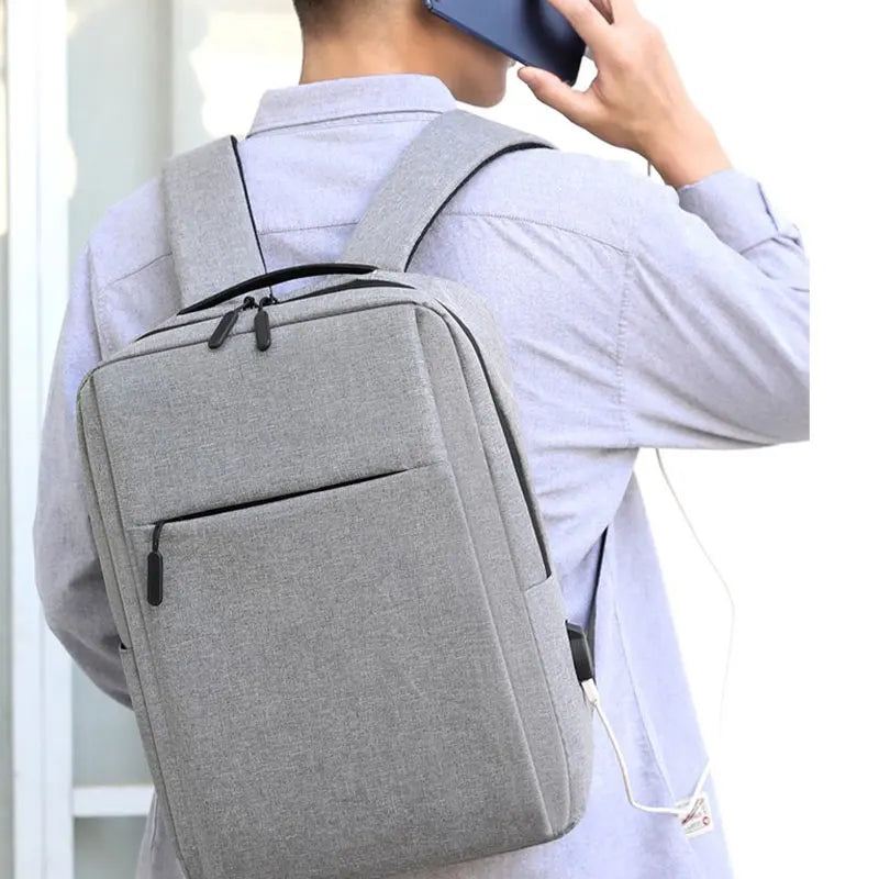 Mochila Masculina de Uso Versátil com Porta USB Recarregável e Material Impermeável para Escola e Negócios