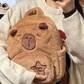 Mochila Escolar Infantil Unissex de Pelúcia Capivara