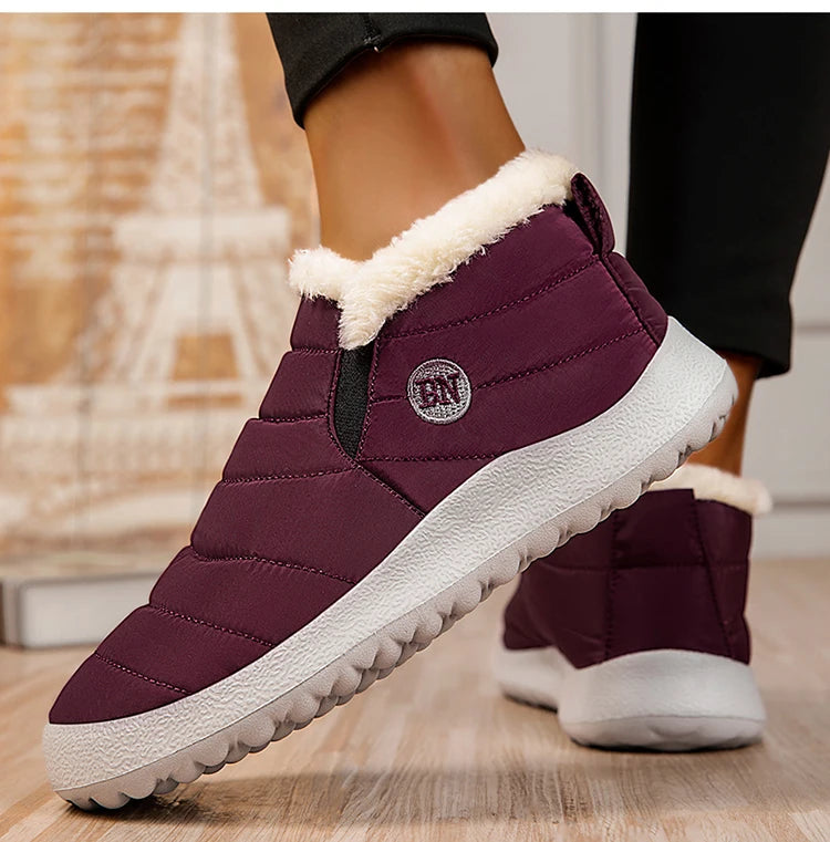 Bota Feminina de Inverno Comfort Peluciada