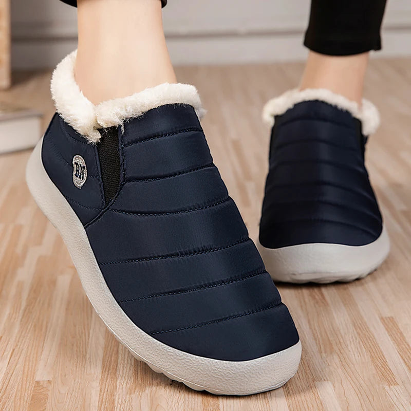 Bota Feminina de Inverno Comfort Peluciada