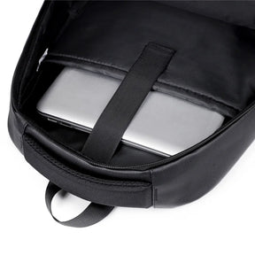 Mochila Executiva para Notebook com Alças Ajustáveis, Múltiplos Bolsos e Fechamento em Zíper