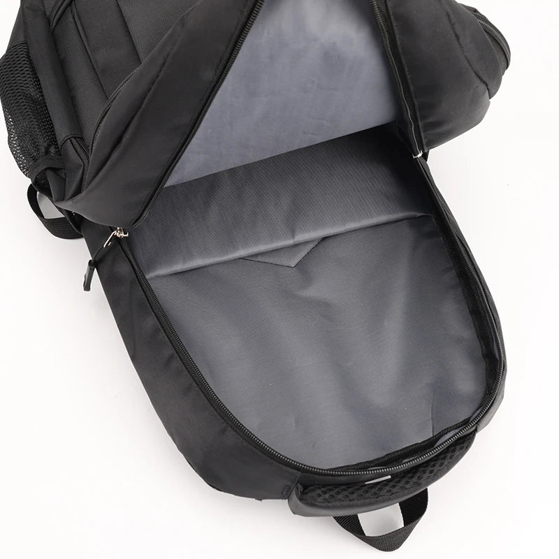 Mochila de Viagem com Alças Acolchoadas, Bolsos Laterais em Malha e Design Esportivo para Uso Diário