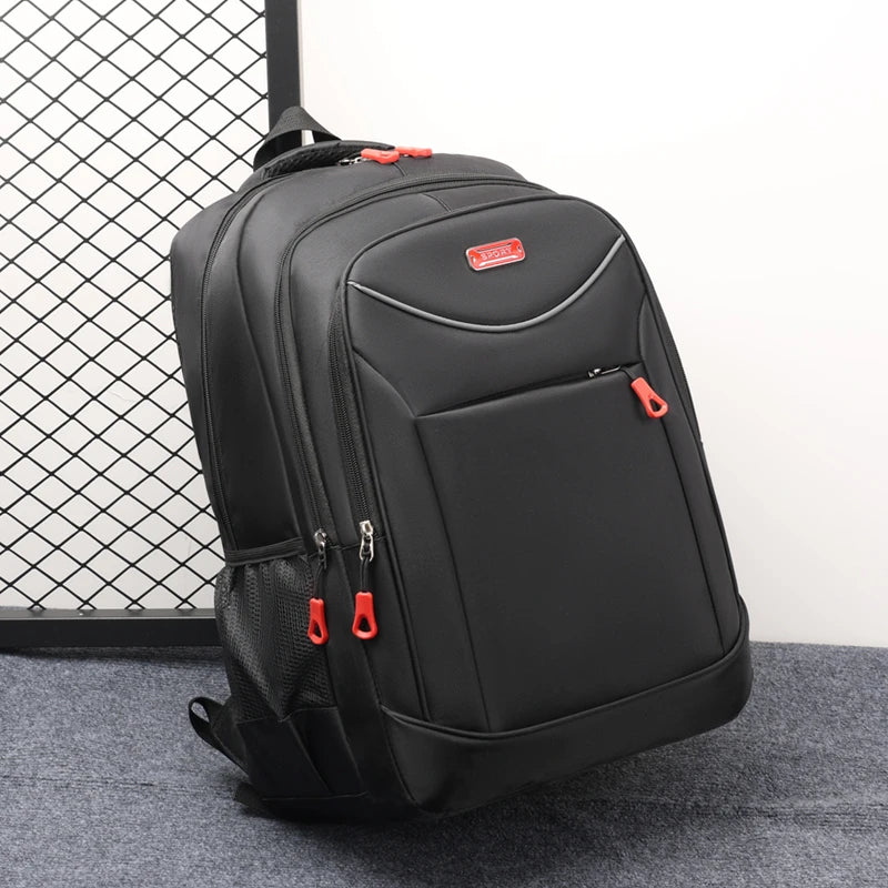 Mochila de Viagem com Alças Acolchoadas, Bolsos Laterais em Malha e Design Esportivo para Uso Diário