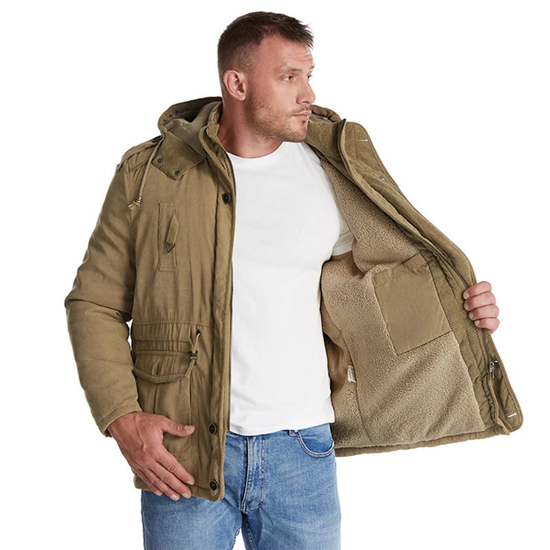 Jaqueta Masculina Tática com Capuz Forro Fleece e Bolsos